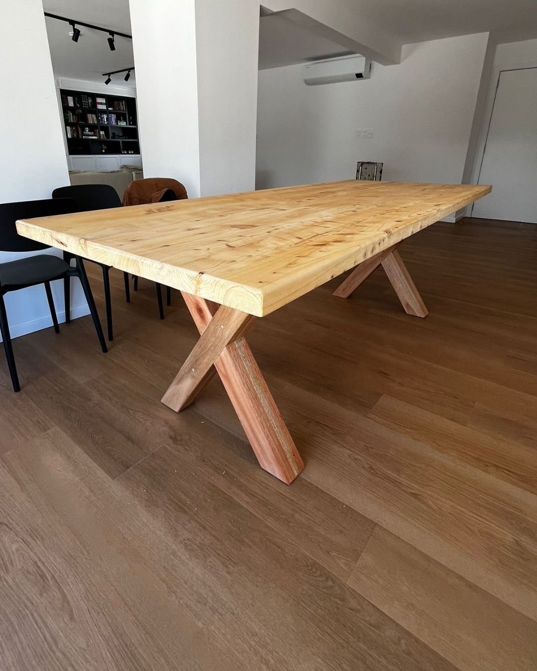 Mesa de comedor | Patas en cruz