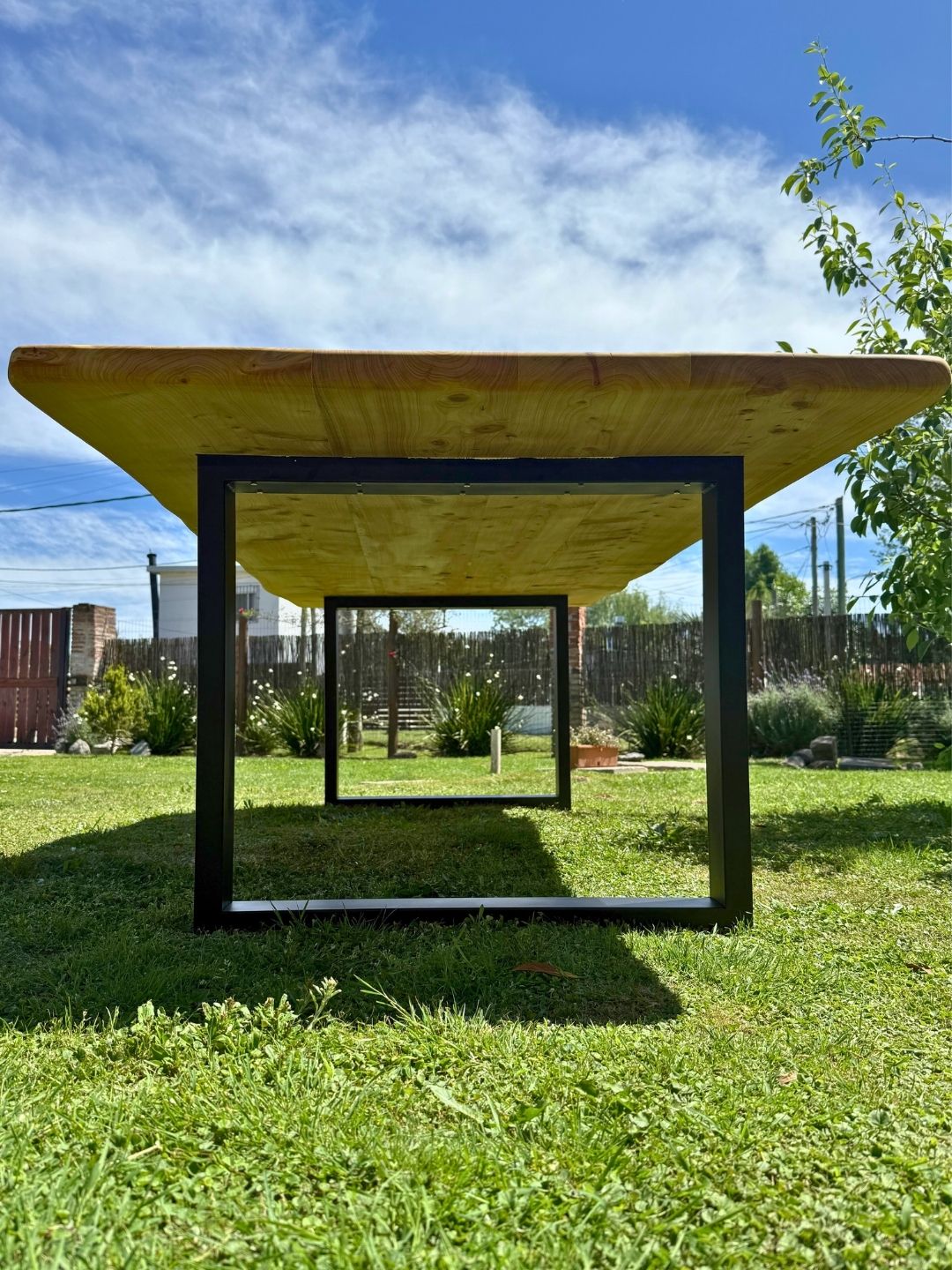 Mesa de comedor hierro y madera