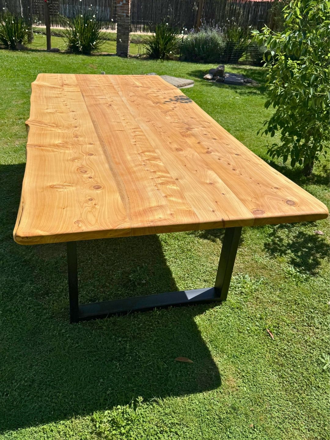 Mesa de comedor hierro y madera