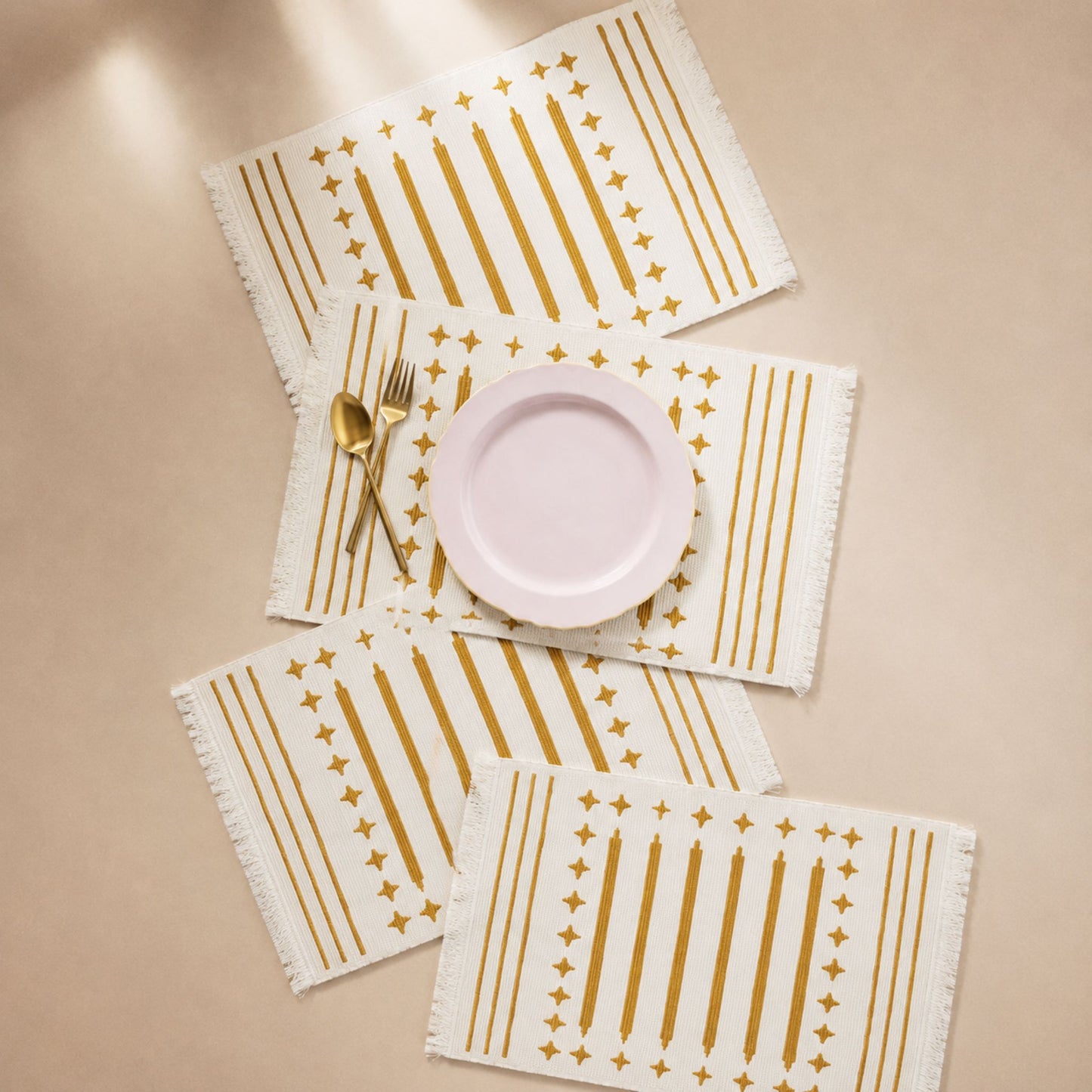 PACK X2 Mantel individual de mesa blanco y mostaza | 35 x 48 cm