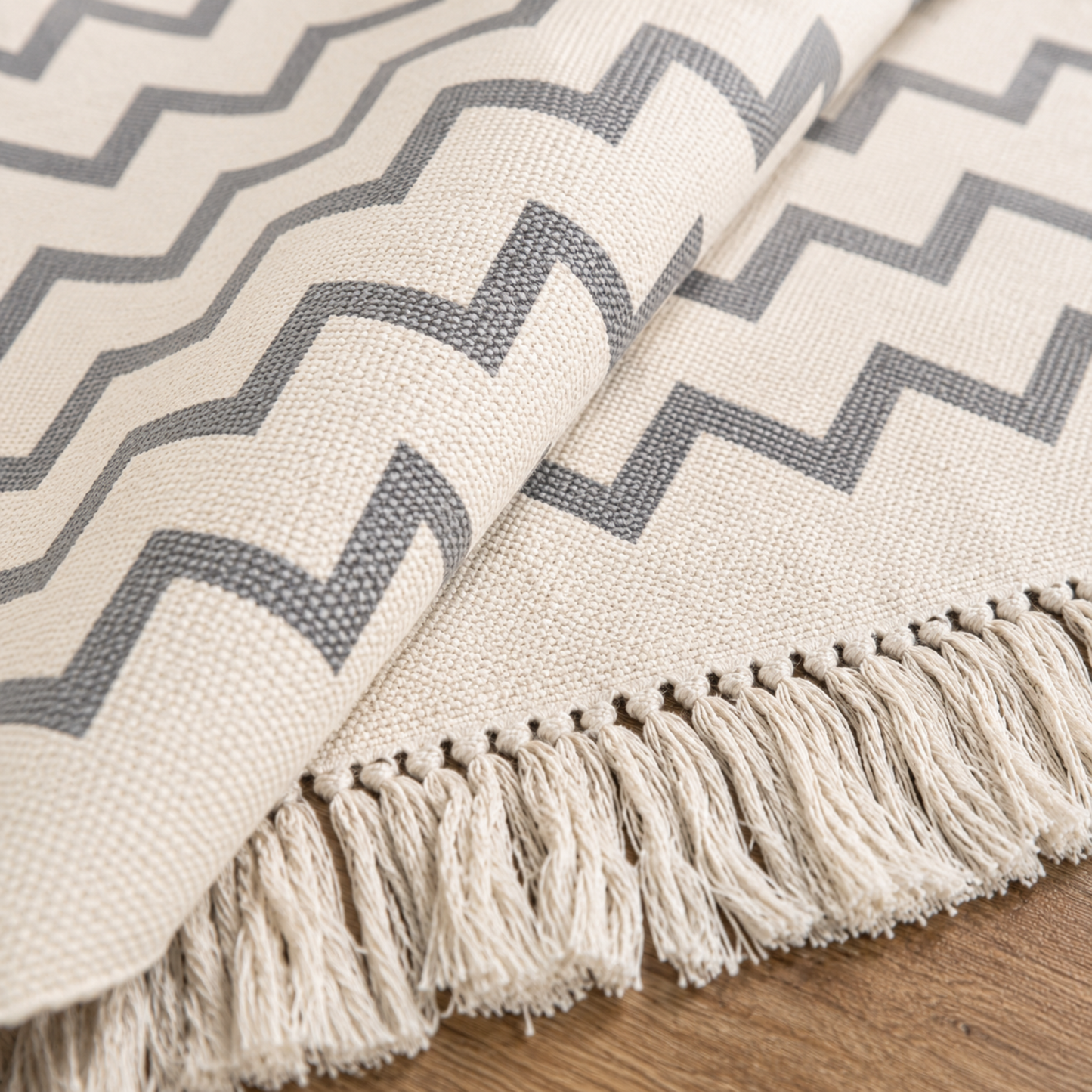 Pack Calma | Afombra tejida con detalles en azul + alfombra chevron celeste