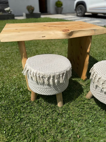 Mesa ratona de ciprés
