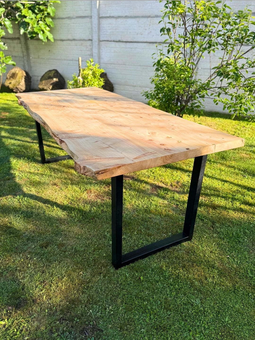Mesa de comedor hierro y madera