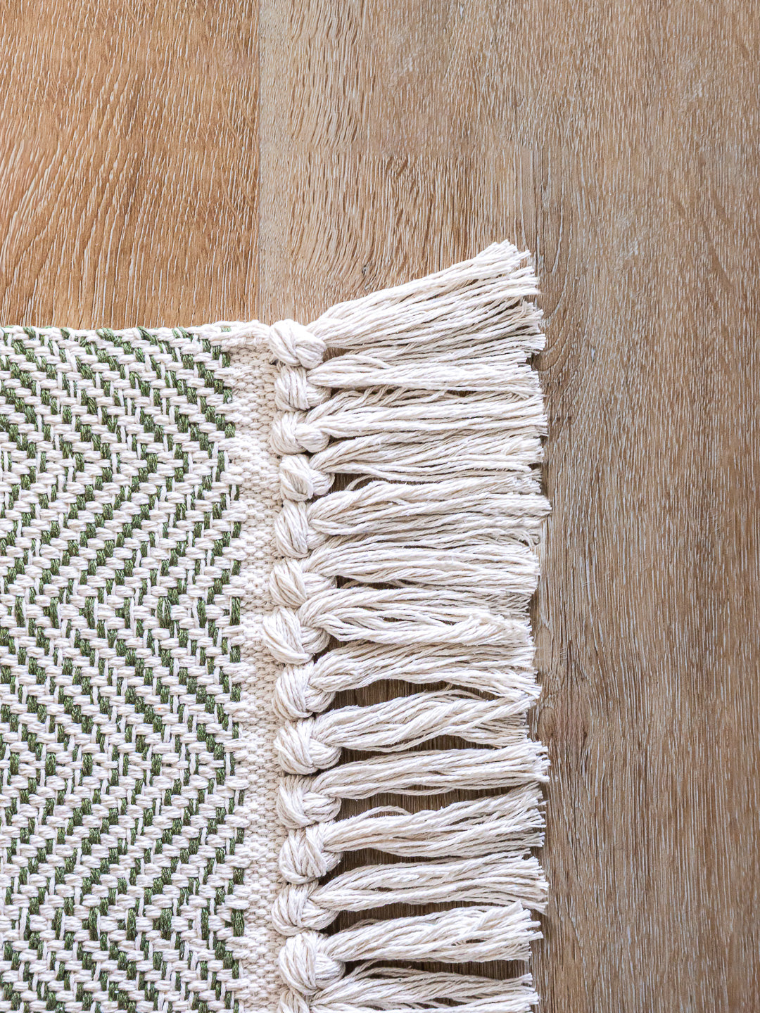 Alfombra tejida | Blanco y verde 90 x 60